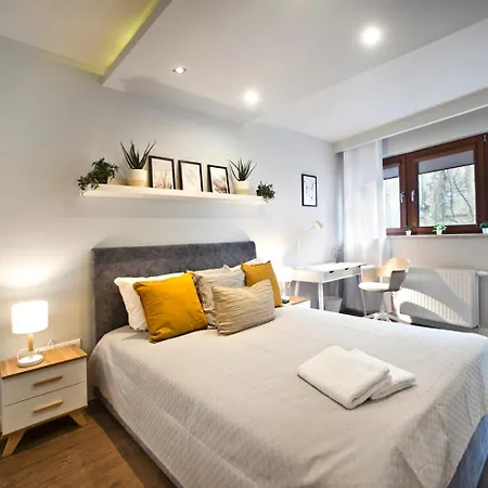 Oxygen Wronia - Browary Warszawskie - P&o Serviced *