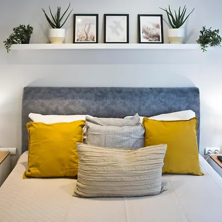 Oxygen Wronia - Browary Warszawskie - P&o Serviced * ורשה